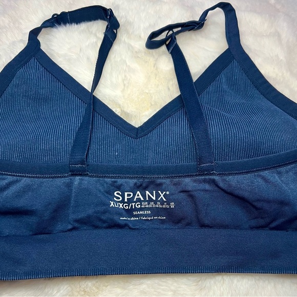 SPANX Acid Wash Seamless Sports Bra in Midnight Navy - EUC Size XL - Picture 7 of 7